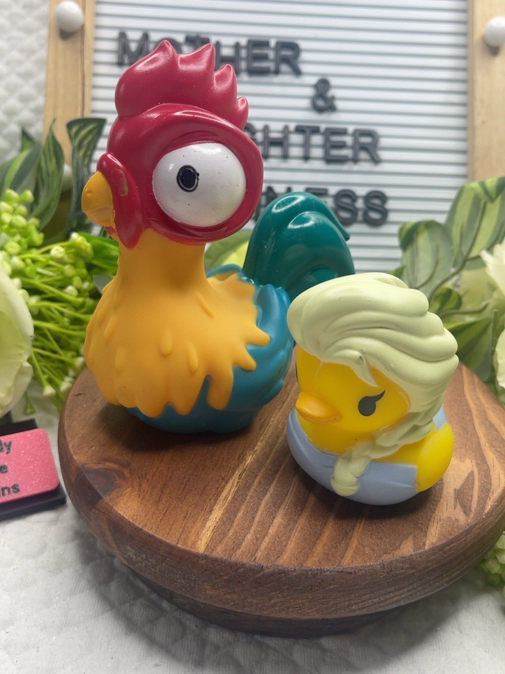 Disney Moana Hei Hei Frozen Elsa Rubber Duck Lot of 2 Bath Toys

Cute Disney